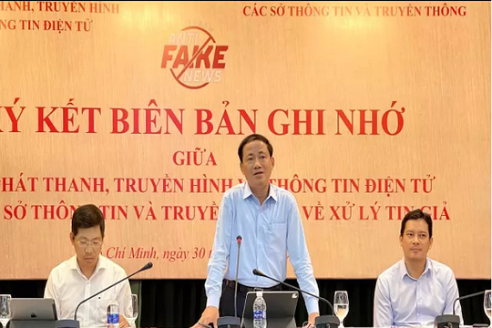 Chấn chỉnh tình trạng "báo hóa" trang tin điện tử tổng hợp và mạng xã hội