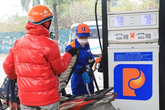 Thuế bảo vệ môi trường với xăng dầu sẽ giảm về mức sàn