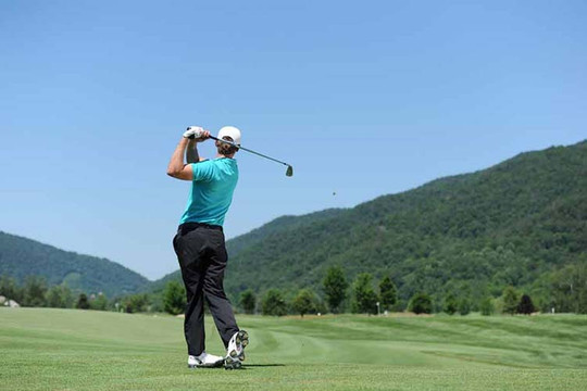 Bài tập dành cho golfer: 8 động tác cải thiện cú swing