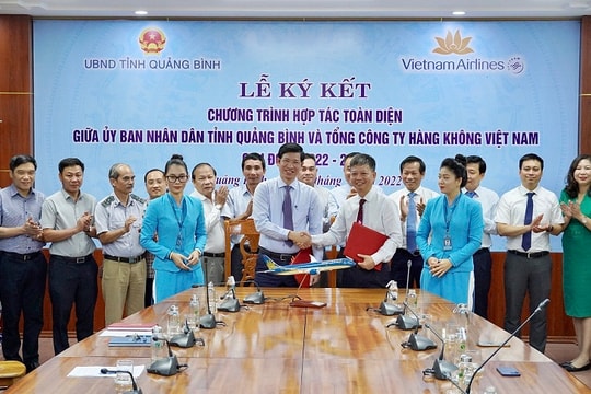 Vietnam Airlines và tỉnh Quảng Bình hợp tác quảng bá du lịch