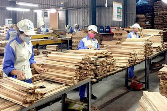 Doanh nghiệp gỗ cần làm gì để vượt qua khó khăn chưa có tiền lệ?