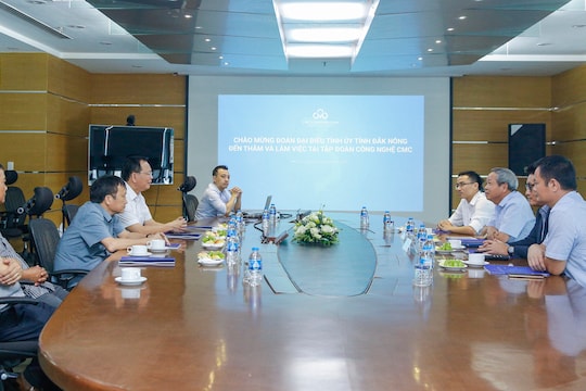 Lãnh đạo tỉnh Đắk Nông thăm và làm việc tại Tập đoàn Công nghệ CMC