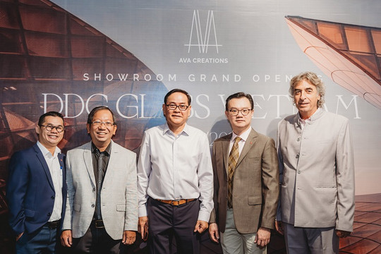 Ra mắt showroom kính DDG đầu tiên tại Việt Nam