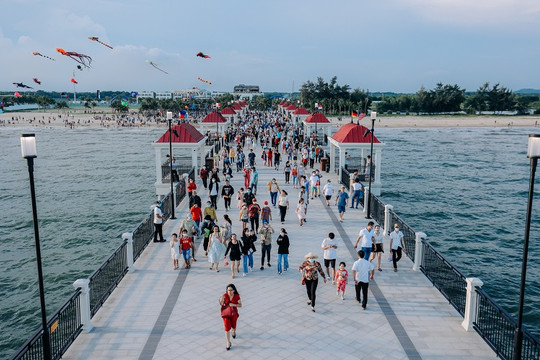 Khánh thành cầu ngắm biển dài nhất Đông Nam Á