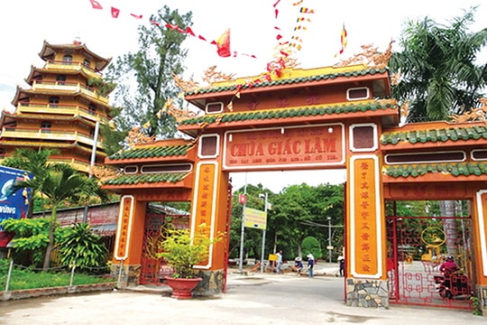 Trăm năm tìm lại dấu xưa