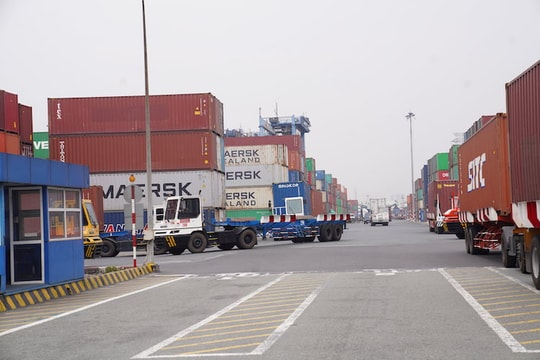 TP.HCM cần tháo gỡ hai điểm nghẽn về logistics