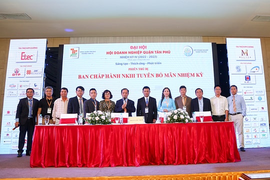 “Doanh nhân Tân Phú: Hoài niệm - Thích ứng - Phát triển”