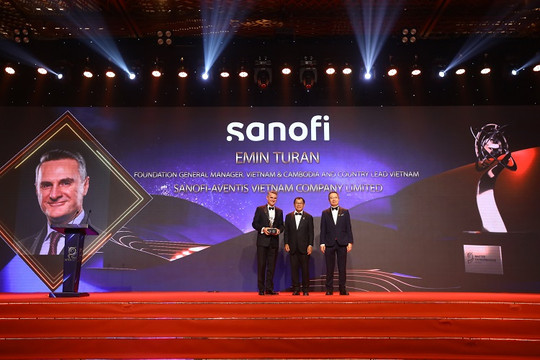 Tổng giám đốc Sanofi Việt Nam được vinh danh “Doanh nhân xuất sắc châu Á 2022”