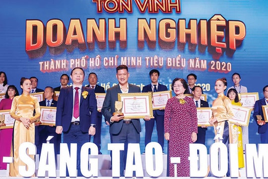 Kỷ niệm Ngày doanh nhân Việt Nam (13/10/2004-13/10/2022): Nỗ lực sánh bước cùng doanh nhân thế giới