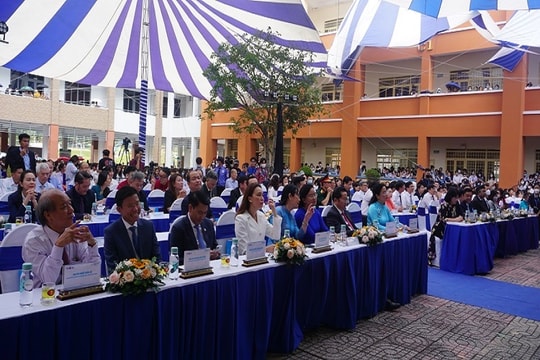 Trường Đại học Khoa học Xã hội và Nhân văn TP.HCM tổ chức lễ khai giảng năm 2022 - 2023