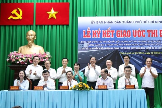 Ký giao ước thi đua giải phóng mặt bằng dự án vành đai 3 qua TP.HCM Ký giao ước thi đua giải phóng mặt bằng dự án vành đai 3 qua TP.HCM