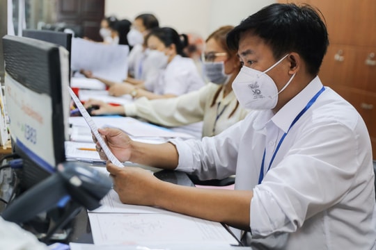 Viên chức khoa học công nghệ được bỏ chứng chỉ ngoại ngữ, tin học