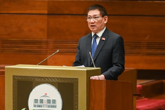 Mức lương cơ sở của cán bộ, công chức, viên chức sẽ được điều chỉnh lên 1,8 triệu đồng