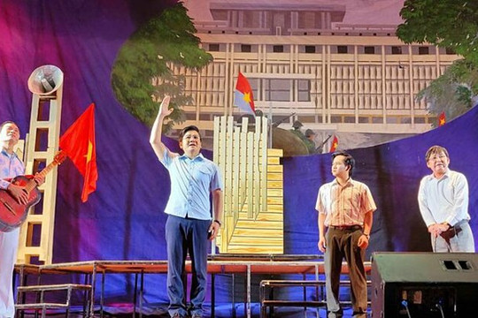 Nhà hát Cải lương Trần Hữu Trang: Thành phố buổi bình minh liên tục sáng đèn