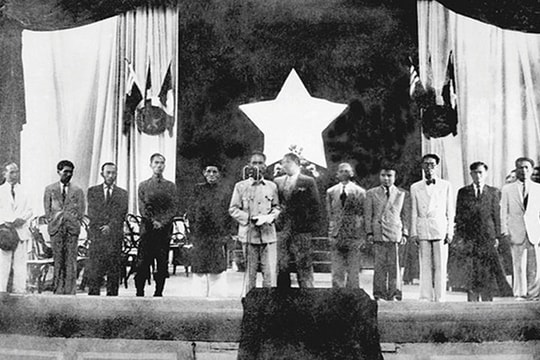 Doanh nhân Ngô Tử Hạ: Một người yêu nước mẫu mực - Kỳ 2