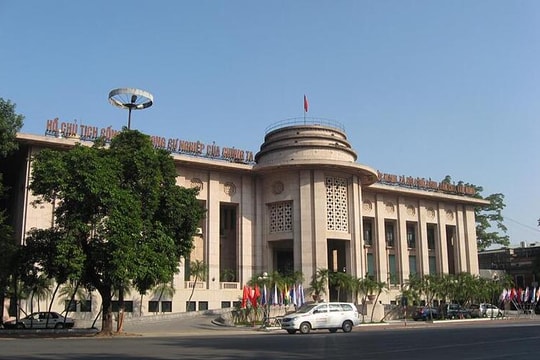 Nới room tín dụng: “Nắng hạn gặp mưa rào”