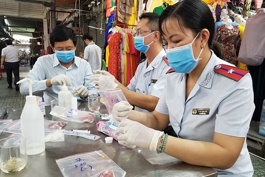 TP.HCM: Vì người tiêu dùng, hạn chế ngộ độc thực phẩm