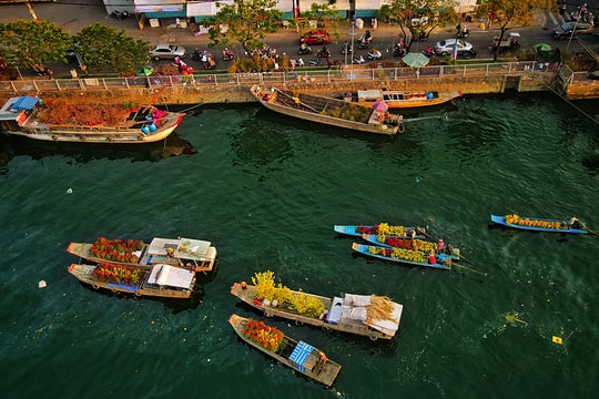 TP.HCM: Chợ hoa Xuân “Trên bến dưới thuyền” năm nay, sẽ có sắc màu mới