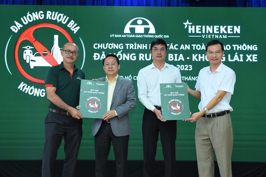 Heineken Việt Nam hợp tác chiến lược với Ủy ban An toàn Giao thông Quốc gia