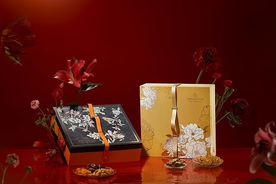 Sheraton Saigon ra mắt bộ sưu tập quà Tết mang tên Hoa Khai Phú Quý
