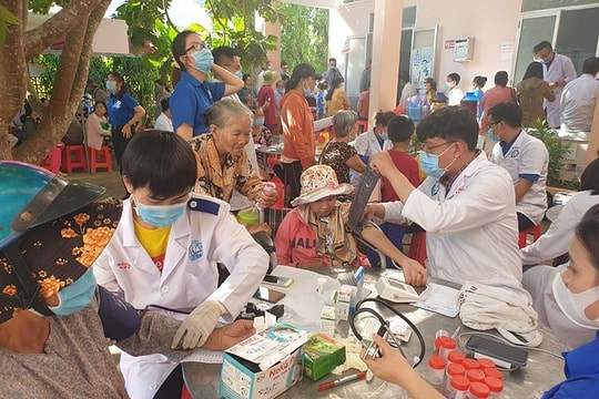 Chương trình tư vấn, khám bệnh và phát thuốc miễn phí