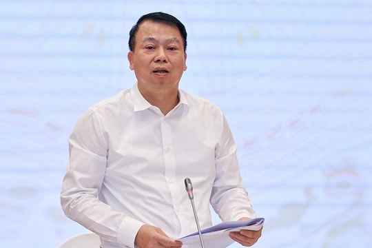 Tiếp tục đề xuất chính sách thuế, phí hỗ trợ người dân, doanh nghiệp Tiếp tục đề xuất chính sách thuế, phí hỗ trợ người dân, doanh nghiệp