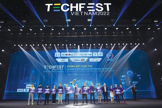 Lan tỏa thông điệp đổi mới sáng tạo mở toàn diện tại TECHFEST Việt Nam 2022