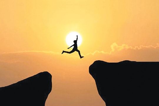 Đi đường gặp núi lấy đèo mà tin Đi đường gặp núi lấy đèo mà tin