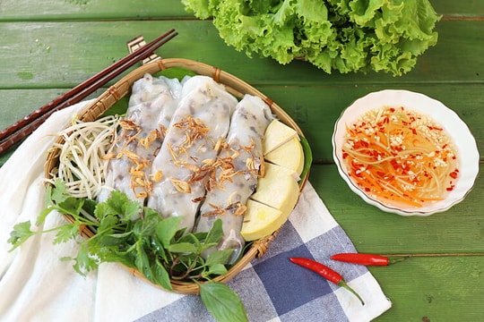 Bánh cuốn Việt Nam vào top món ăn hấp dẫn nhất thế giới