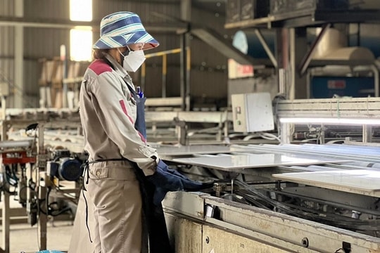 TP.HCM: Năm 2023 cần khoảng 320.000 lao động TP.HCM: Năm 2023 cần khoảng 320.000 lao động