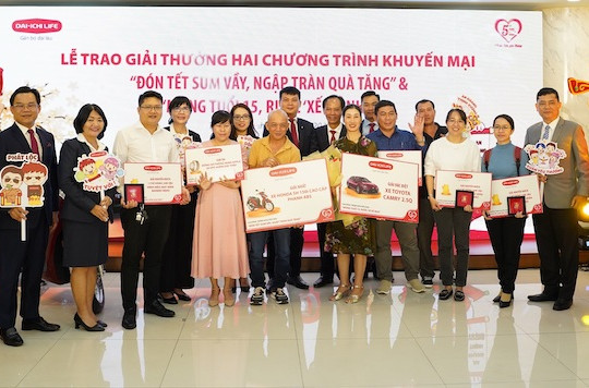 Dai-ichi Life Việt Nam trao giải hai chương trình khuyến mại lớn năm 2022