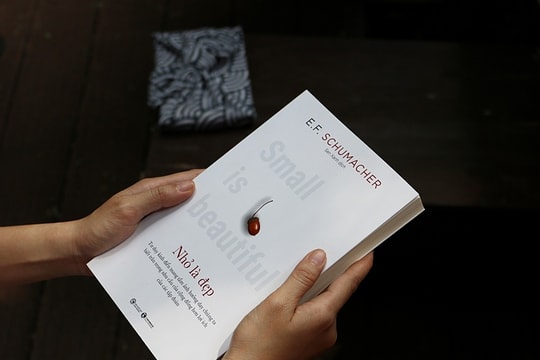 "Nhỏ là đẹp" như những tấm hình được xếp lớp chồng lên nhau