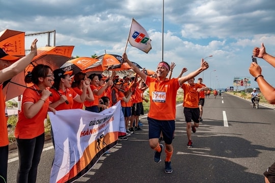 FPT phát động giải chạy gây quỹ từ thiện quy mô lớn nhất năm FPT phát động giải chạy gây quỹ từ thiện quy mô lớn nhất năm