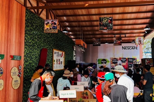 Hành trình từ hạt cà phê trên nông trại đến ly Nescafé