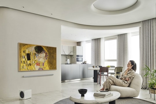 Samsung giới thiệu dòng TV cao cấp mới 2023 tại Việt Nam