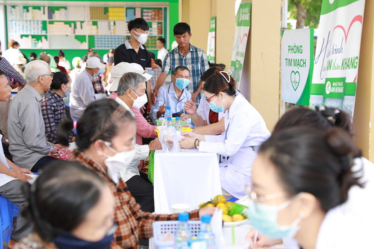 Unison đồng hành cùng nhà thuốc An Khang chăm sóc sức khỏe cho người dân