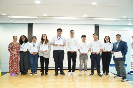 Sinh viên ĐH Bách khoa TP.HCM và ĐH Cần Thơ chiến thắng cuộc thi đổi mới sáng tạo kỹ thuật eProjects Sinh viên ĐH Bách khoa TP.HCM và ĐH Cần Thơ chiến thắng cuộc thi đổi mới sáng tạo kỹ thuật eProjects