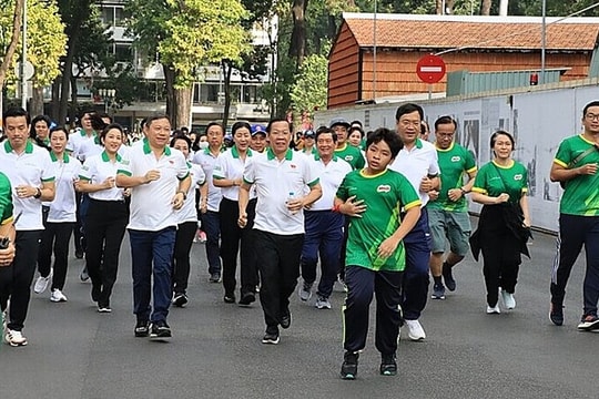 Hơn 30.000 người tham gia Ngày chạy Olympic vì sức khỏe toàn dân năm 2023