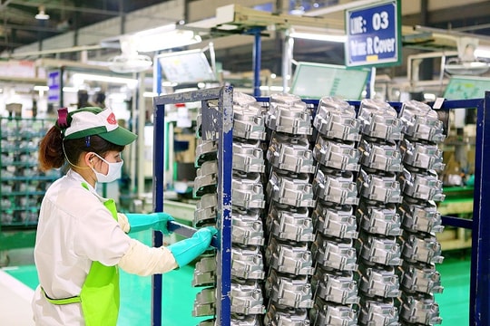 Thu nhập bình quân của người lao động tăng gần 600.000 đồng/tháng Thu nhập bình quân của người lao động tăng gần 600.000 đồng/tháng