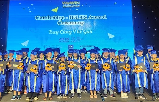 WeWIN Education vinh danh học viên xuất sắc đạt chứng nhận Cambridge WeWIN Education vinh danh học viên xuất sắc đạt chứng nhận Cambridge