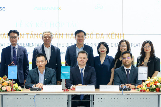 CMC triển khai nền tảng ngân hàng số Backbase cho ABBank