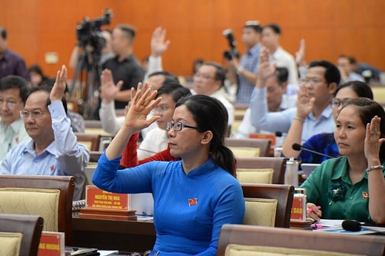 UBND TP.HCM trình các tờ trình liên quan đến công tác đầu tư công, mức thu phí UBND TP.HCM trình các tờ trình liên quan đến công tác đầu tư công, mức thu phí