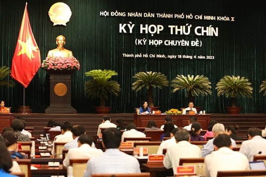 TP.HCM thí điểm việc khuyến khích, bảo vệ cán bộ dám nghĩ, dám làm TP.HCM thí điểm việc khuyến khích, bảo vệ cán bộ dám nghĩ, dám làm