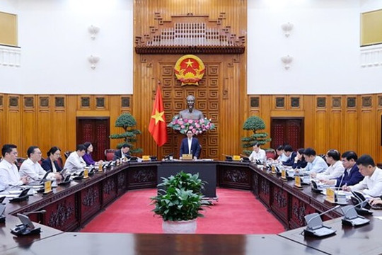 Thủ tướng Chính phủ Phạm Minh Chính yêu cầu giảm lãi suất huy động và lãi suất cho vay