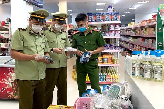 Cả nước phát hiện gần 30.000 vụ vi phạm an toàn vệ sinh thực phẩm mỗi năm Cả nước phát hiện gần 30.000 vụ vi phạm an toàn vệ sinh thực phẩm mỗi năm