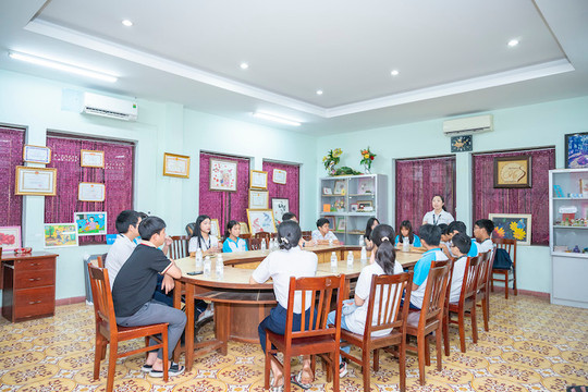 Shinhan Life Việt Nam hợp tác tổ chức chương trình giáo dục iLead cho Làng trẻ em SOS Việt Nam