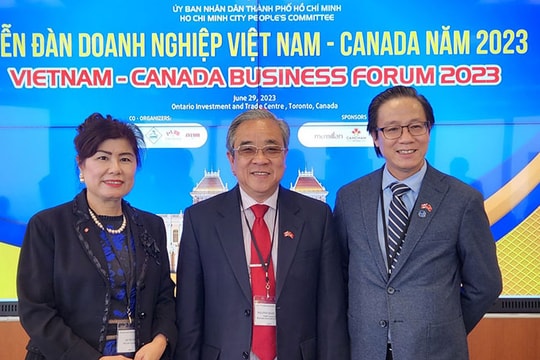 Lãnh đạo HUBA tham gia đoàn đại biểu TP.HCM thăm và làm việc tại Canada Lãnh đạo HUBA tham gia đoàn đại biểu TP.HCM thăm và làm việc tại Canada