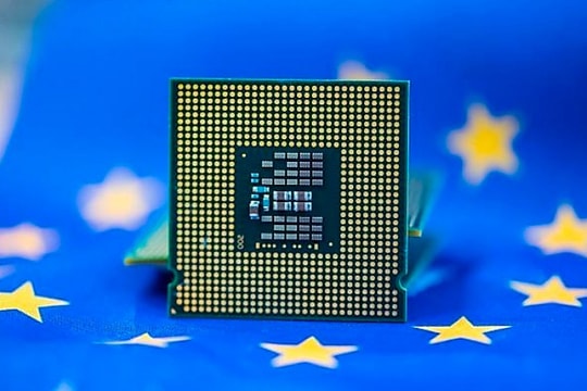 EU đặt mục tiêu tăng gấp 4 lần thị phần chất bán dẫn vào năm 2030