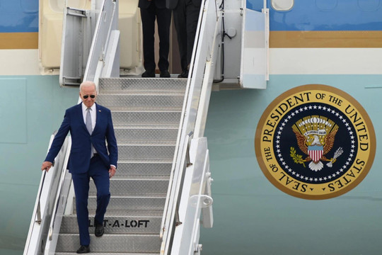 Tổng thống Mỹ Joe Biden bắt đầu thăm chính thức Việt Nam