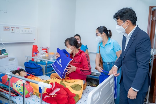 Shinhan Life đồng hành cùng bệnh nhân ung thư